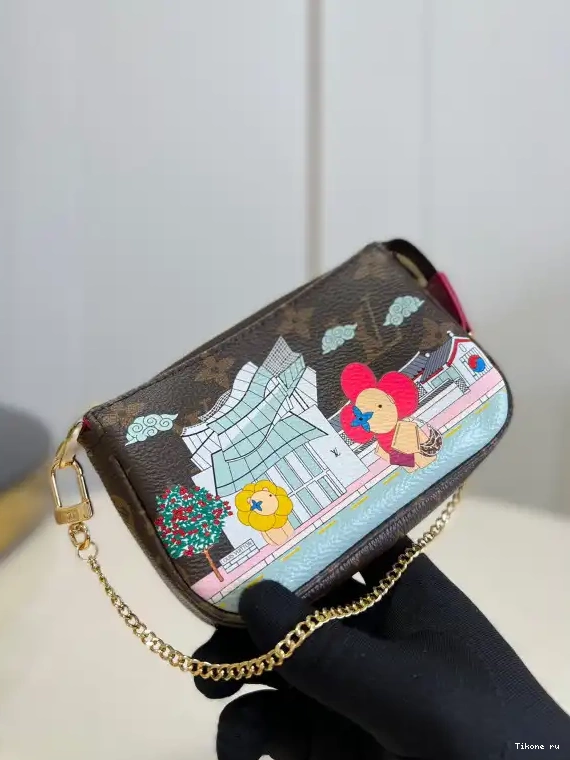 Cheap VUITTON MINI ACCESSOIRES LOUIS POCHETTE 0509